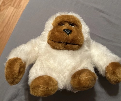 Scimmia giocattolo peluche